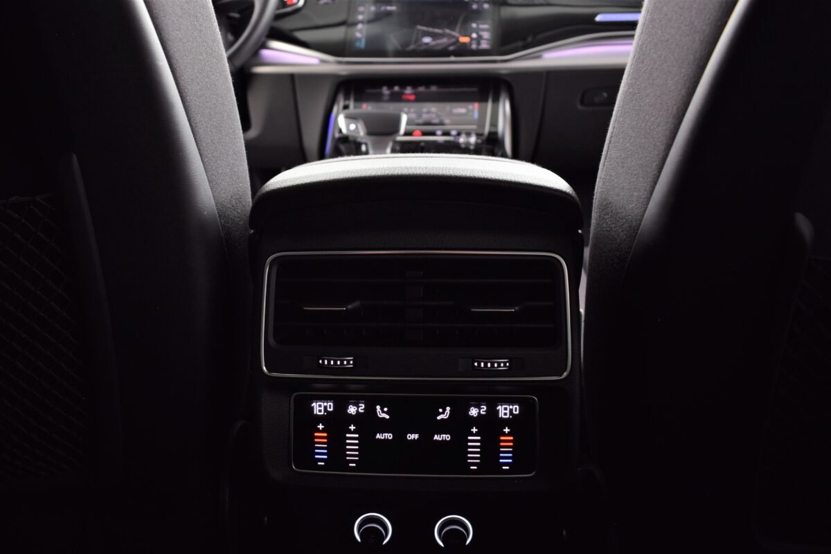 AUDI Q8 BLACK LINE 50 TDI QUATTRO TIPTRONIC MHEV 286 CV