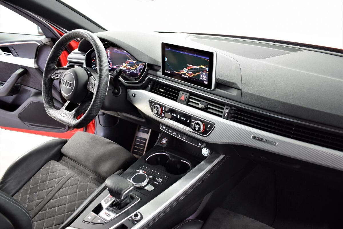 AUDI RS4 AVANT 2.9 TFSI QUATTRO TIPTRONIC 450 CV