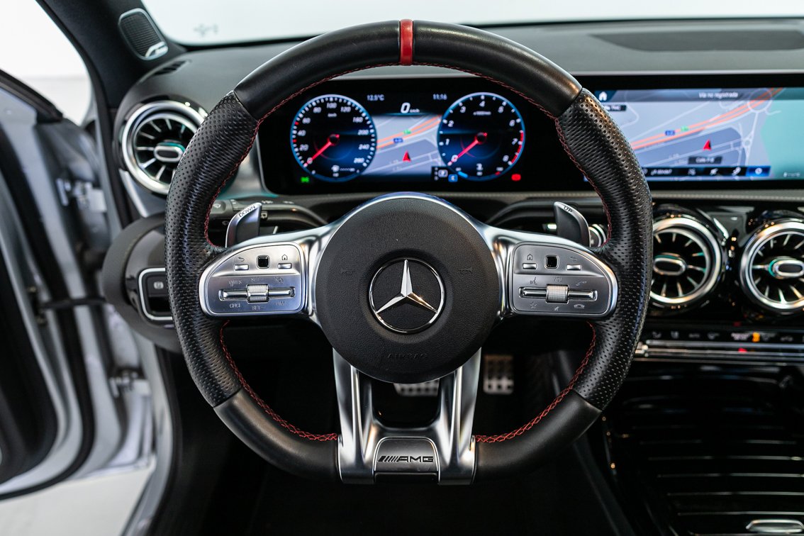 MERCEDES-BENZ Clase A A35 AMG 4MATIC 7G-DCT 306 CV