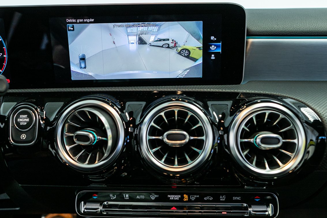 MERCEDES-BENZ Clase A A35 AMG 4MATIC 7G-DCT 306 CV