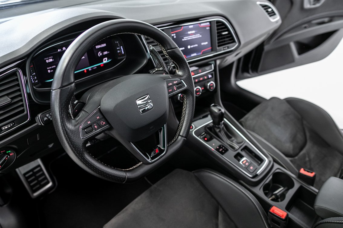 SEAT LEON ST CUPRA BLACK CARBON 2.0 TSI 4DRIVE DSG 300 CV