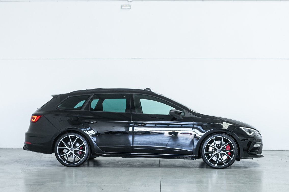 SEAT LEON ST CUPRA BLACK CARBON 2.0 TSI 4DRIVE DSG 300 CV