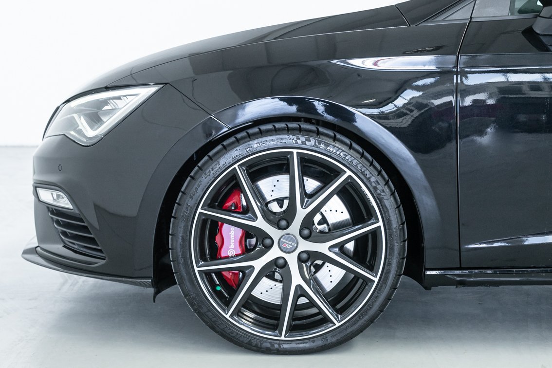 SEAT LEON ST CUPRA BLACK CARBON 2.0 TSI 4DRIVE DSG 300 CV