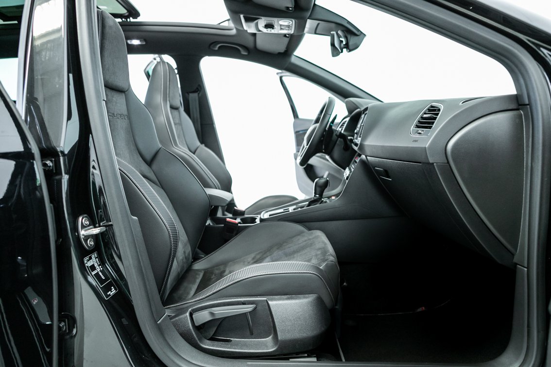 SEAT LEON ST CUPRA BLACK CARBON 2.0 TSI 4DRIVE DSG 300 CV