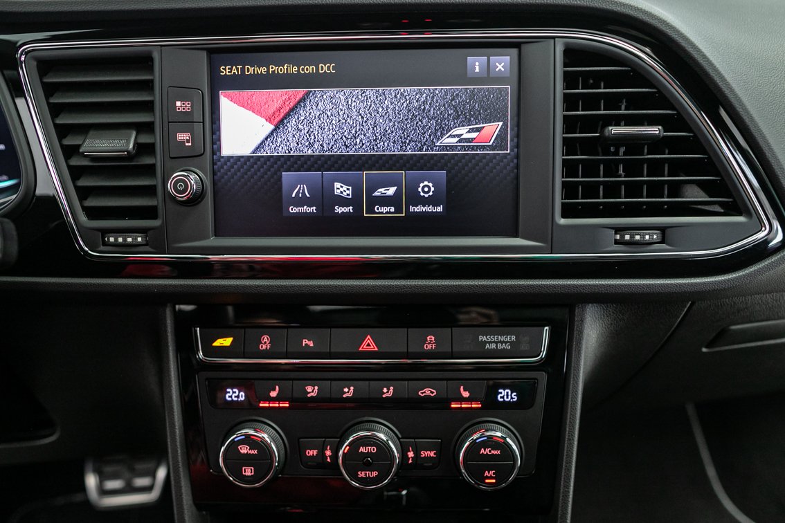 SEAT LEON ST CUPRA BLACK CARBON 2.0 TSI 4DRIVE DSG 300 CV