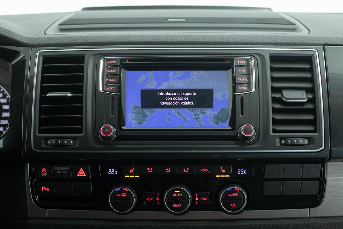 VOLKSWAGEN CALIFORNIA OCEAN BULLI 2.0 TDI DSG 204 CV