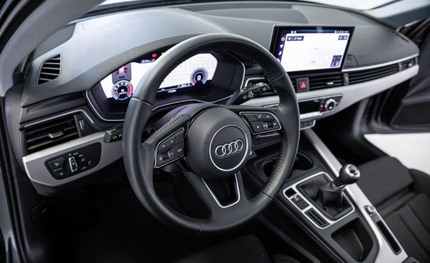 AUDI A4 Avant BLACK LINE 35 TFSI 150 CV