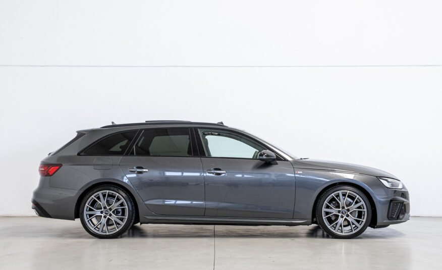 AUDI A4 Avant BLACK LINE 35 TFSI 150 CV