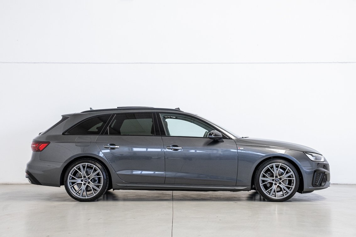 AUDI A4 Avant BLACK LINE 35 TFSI 150 CV
