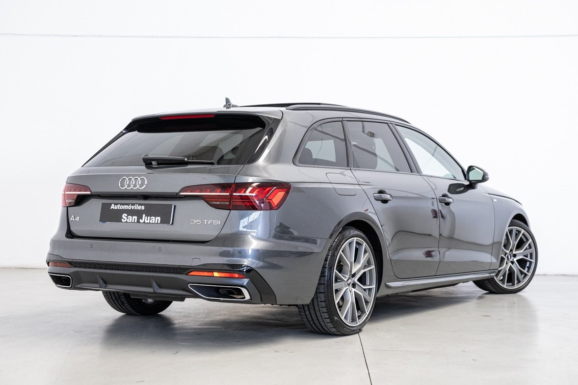 AUDI A4 Avant BLACK LINE 35 TFSI 150 CV