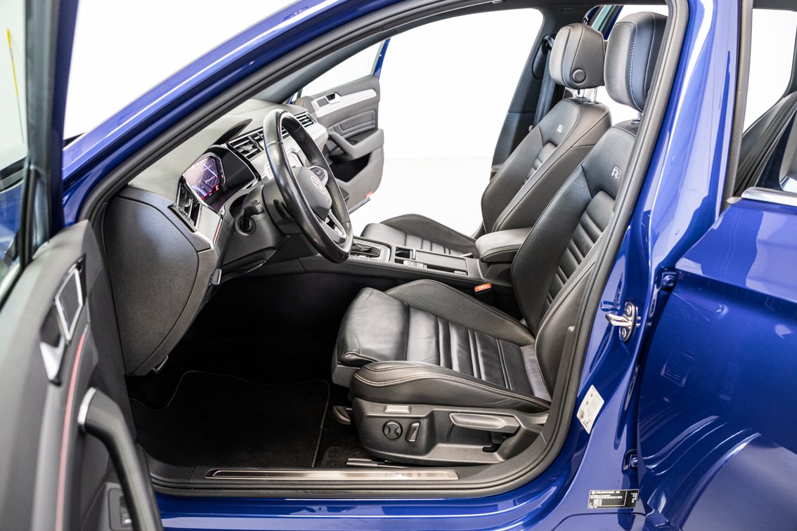 VOLKSWAGEN Passat Variant R LINE 2.0 TSI DSG 190 CV