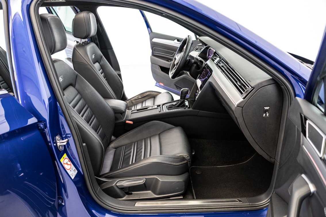 VOLKSWAGEN Passat Variant R LINE 2.0 TSI DSG 190 CV