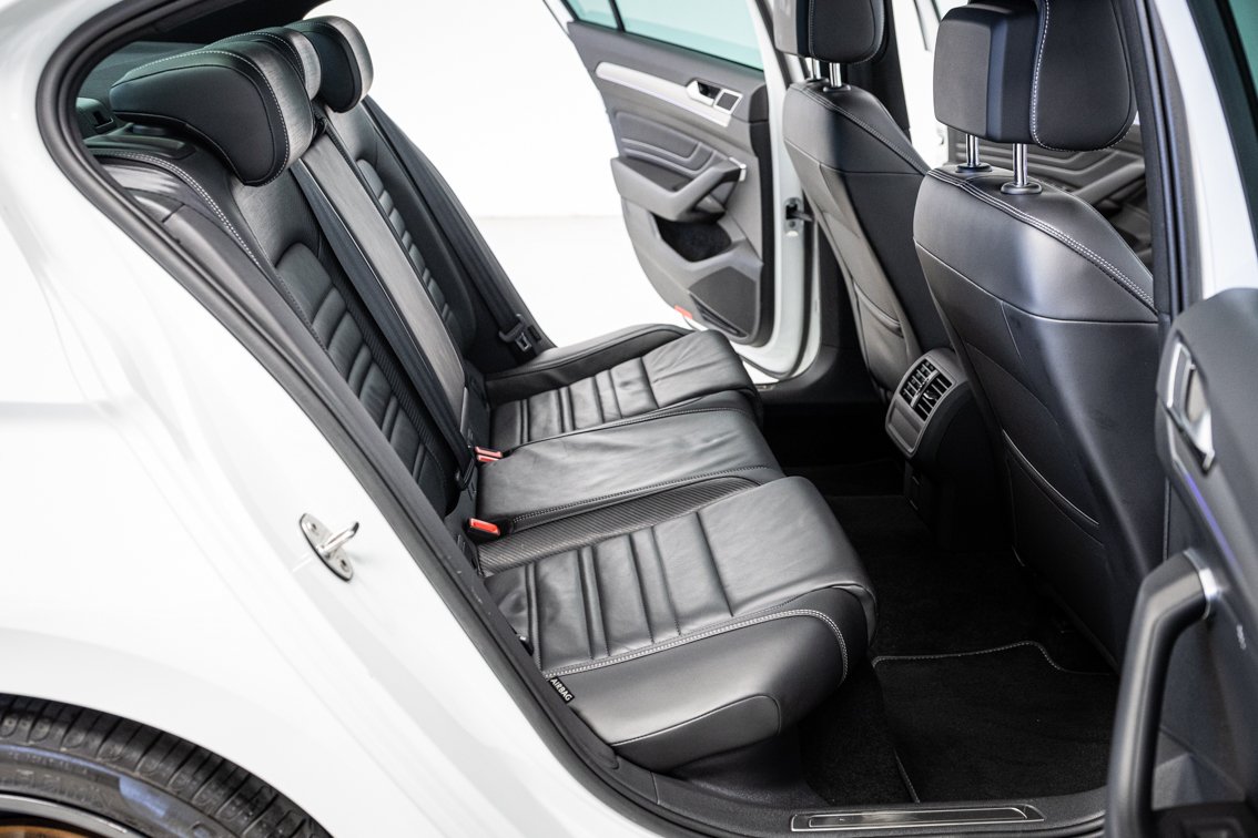 VOLKSWAGEN Passat R LINE 2.0 TDI 150 CV