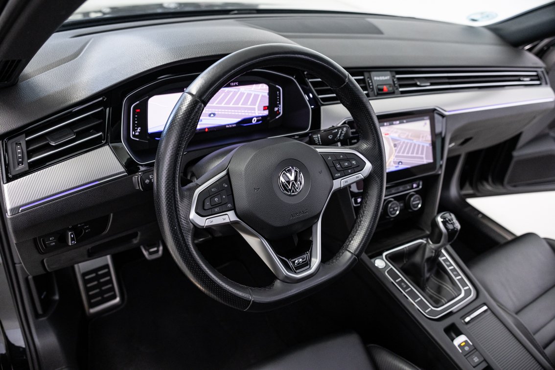 VOLKSWAGEN Passat Variant R LINE 2.0 TDI 150 CV