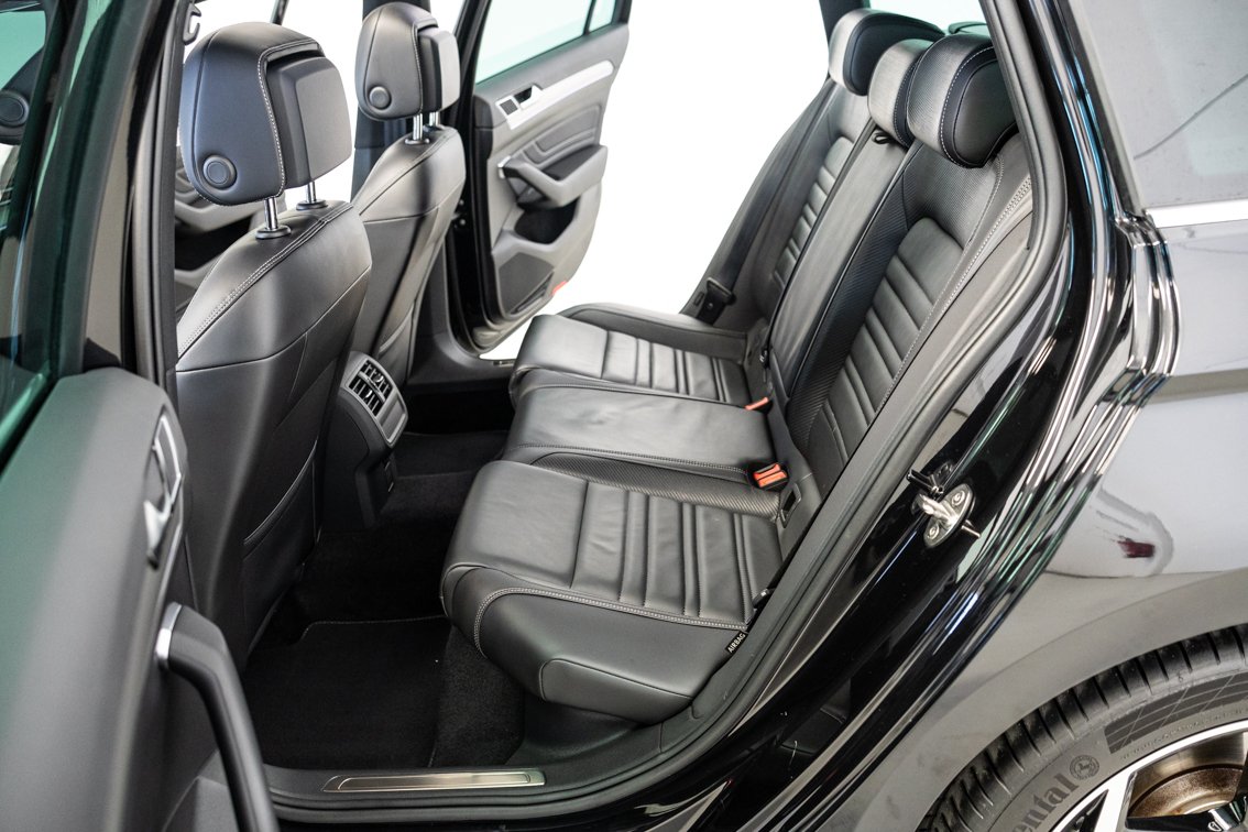 VOLKSWAGEN Passat Variant R LINE 2.0 TDI 150 CV