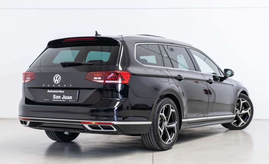 VOLKSWAGEN Passat Variant R LINE 2.0 TDI 150 CV