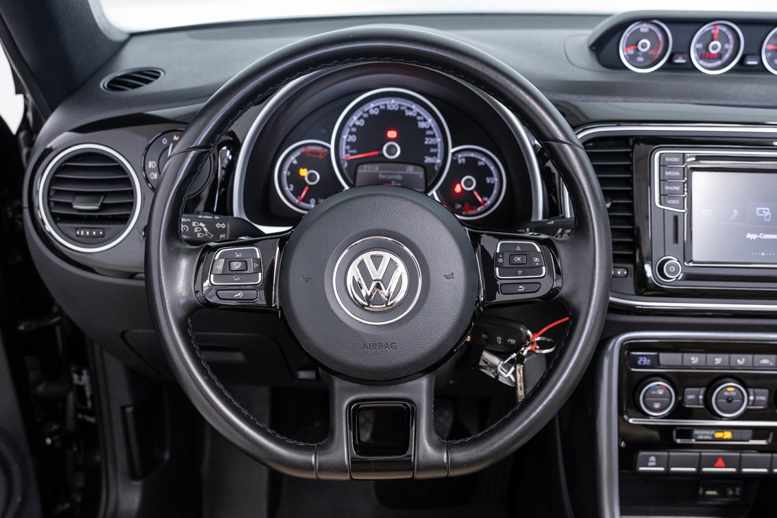 VOLKSWAGEN BEETLE CABRIO DESIGN 2.0 TDI 110 CV