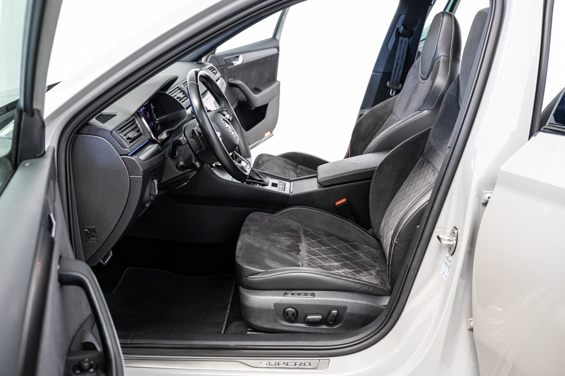 SKODA SUPERB COMBI SPORTLINE 1.4 TSI DSG PHEV 218 CV
