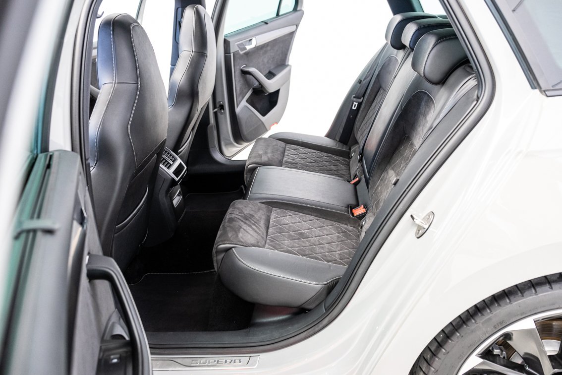SKODA SUPERB COMBI SPORTLINE 1.4 TSI DSG PHEV 218 CV