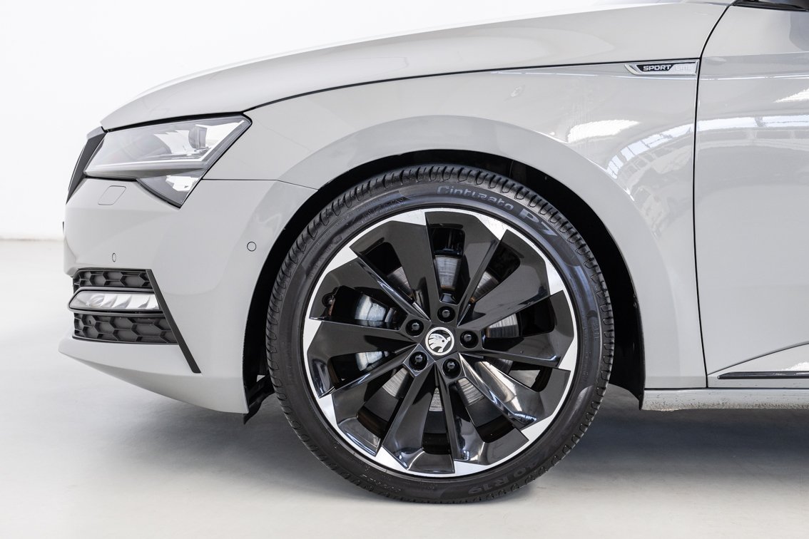 SKODA SUPERB COMBI SPORTLINE 1.4 TSI DSG PHEV 218 CV