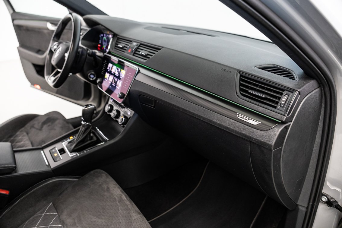 SKODA SUPERB COMBI SPORTLINE 1.4 TSI DSG PHEV 218 CV