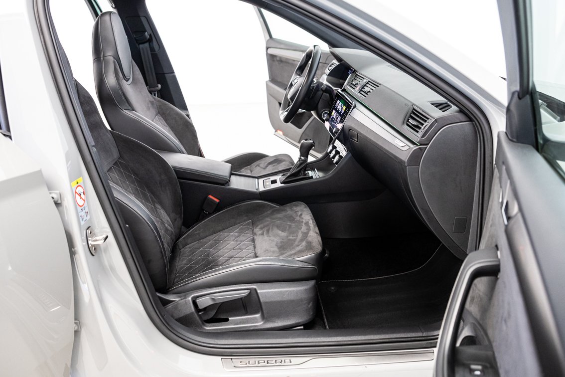 SKODA SUPERB COMBI SPORTLINE 1.4 TSI DSG PHEV 218 CV