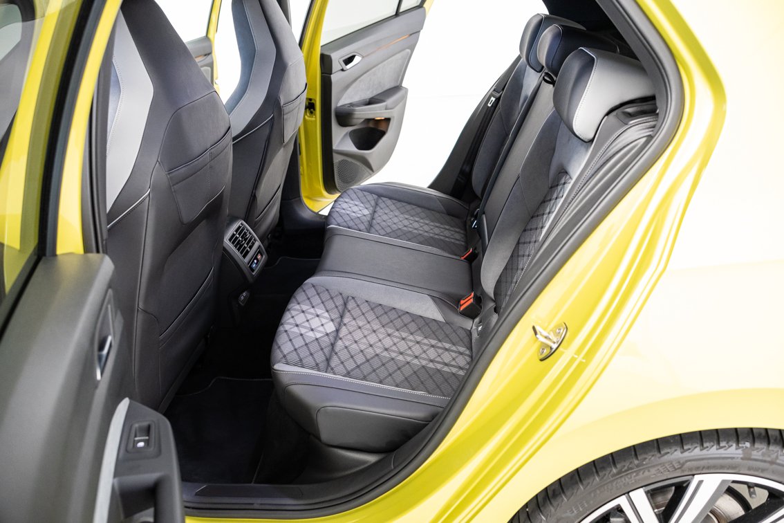 VOLKSWAGEN Golf R LINE 1.5 ETSI DSG 150 CV