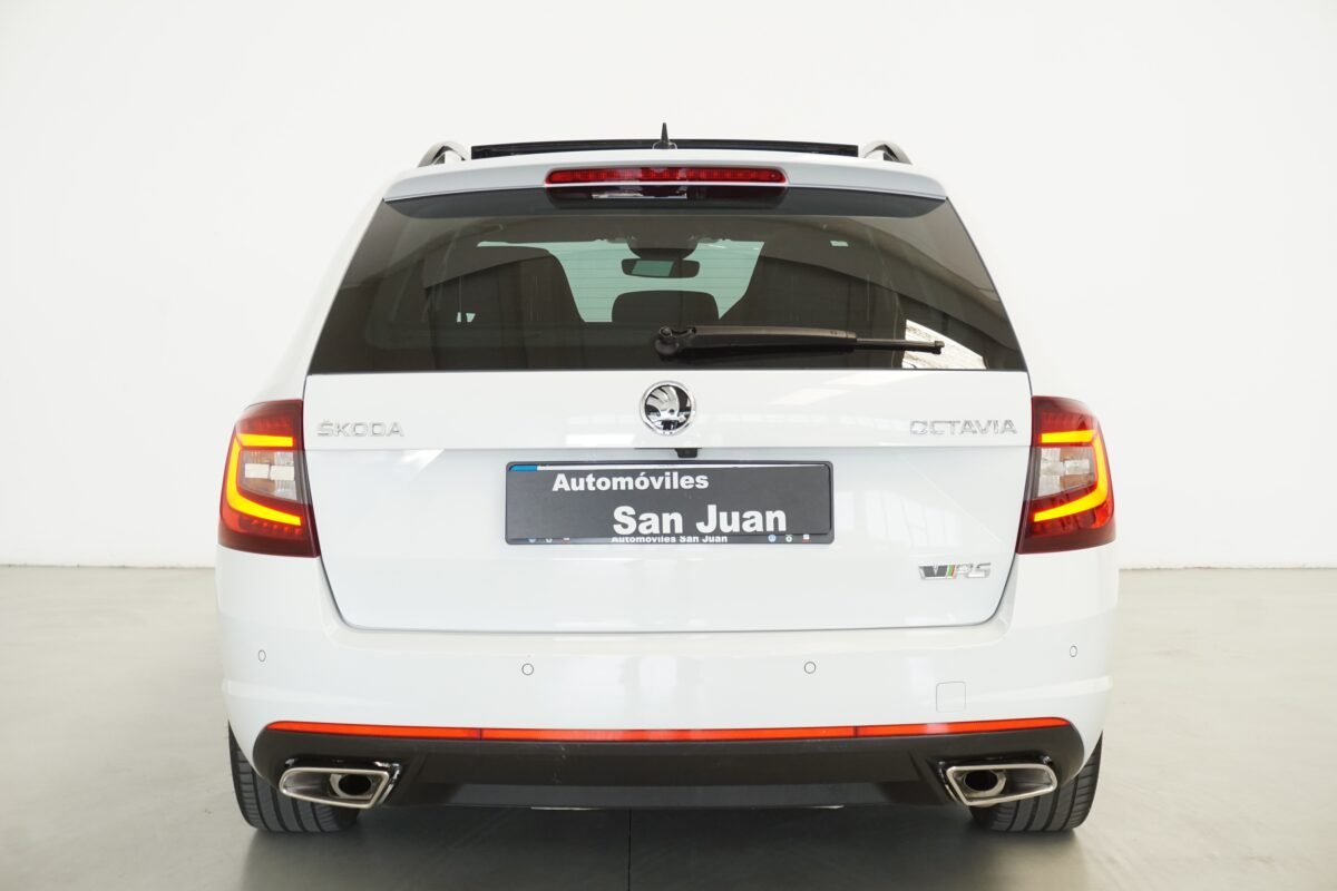 SKODA OCTAVIA COMBI RS 2.0 TSI DSG 245 CV