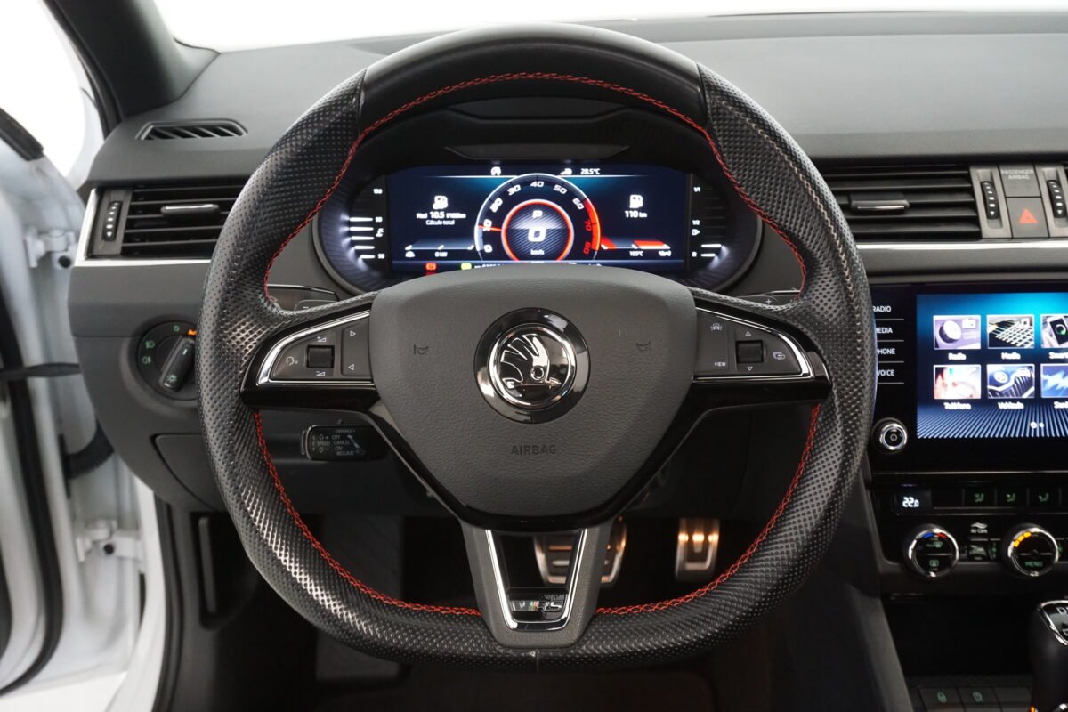 SKODA OCTAVIA COMBI RS 2.0 TSI DSG 245 CV