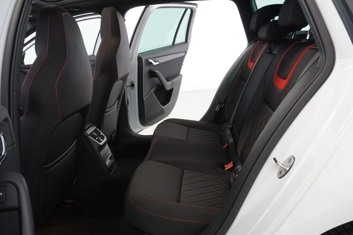 SKODA OCTAVIA COMBI RS 2.0 TSI DSG 245 CV