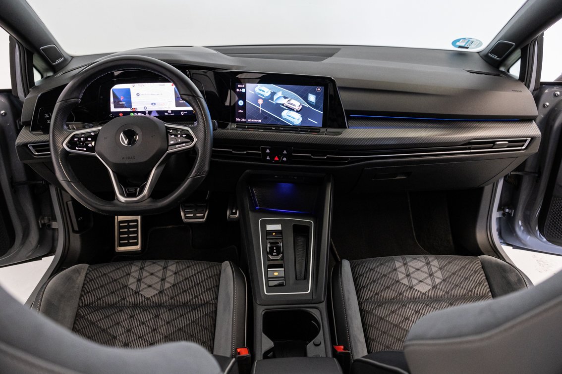 VOLKSWAGEN Golf R LINE 1.5 ETSI DSG 150 CV