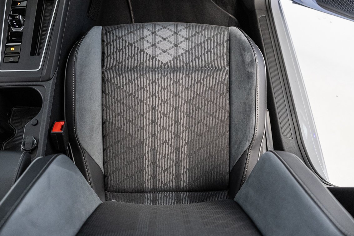 VOLKSWAGEN Golf R LINE 1.5 ETSI DSG 150 CV