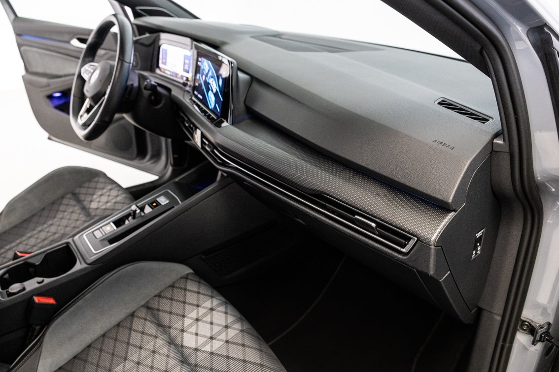 VOLKSWAGEN Golf R LINE 1.5 ETSI DSG 150 CV