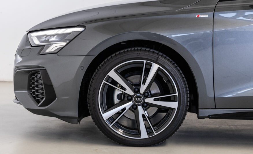 AUDI A3 SPORTBACK BLACK LINE 30 TDI S TRONIC 116 CV