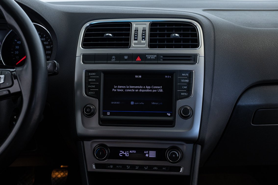 VOLKSWAGEN POLO SPORT 1.4 TDI 90 CV