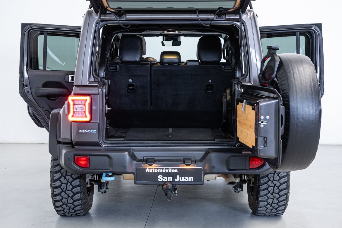 JEEP WRANGLER UNLIMITED SAHARA 2.0 4XE 8ATX 380 CV