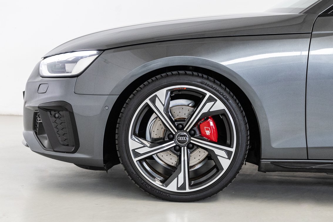 AUDI A4 Avant BLACK LINE 35 TDI S TRONIC 163 CV