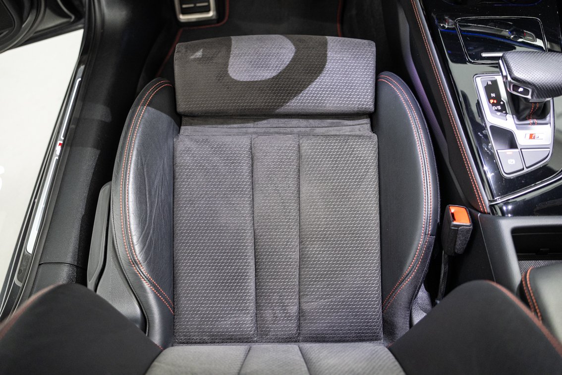 AUDI A4 Avant BLACK LINE 35 TDI S TRONIC 163 CV