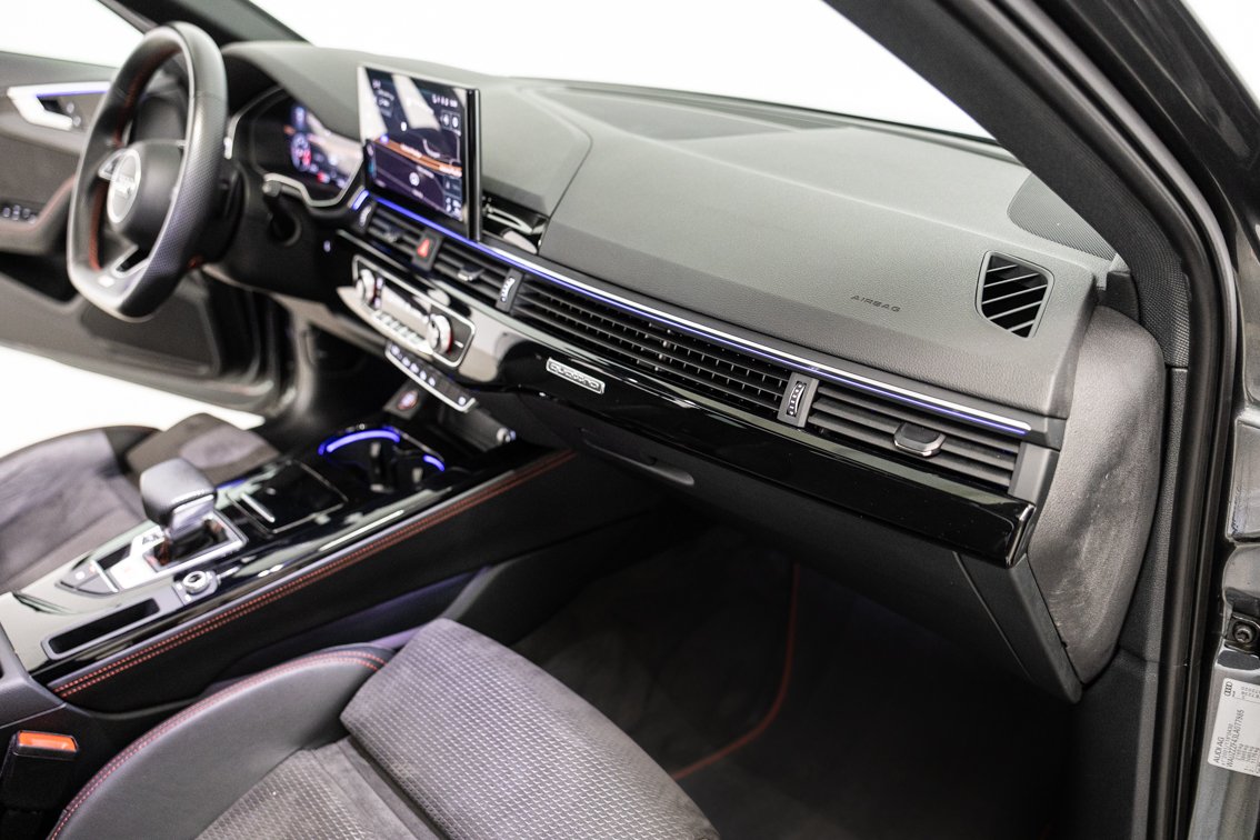 AUDI A4 Avant BLACK LINE 35 TDI S TRONIC 163 CV