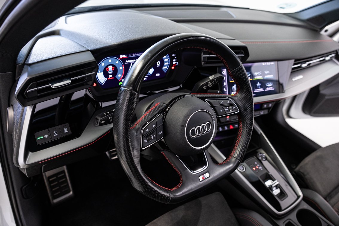 AUDI A3 Sedán BLACK LINE 35 TDI S TRONIC 150 CV