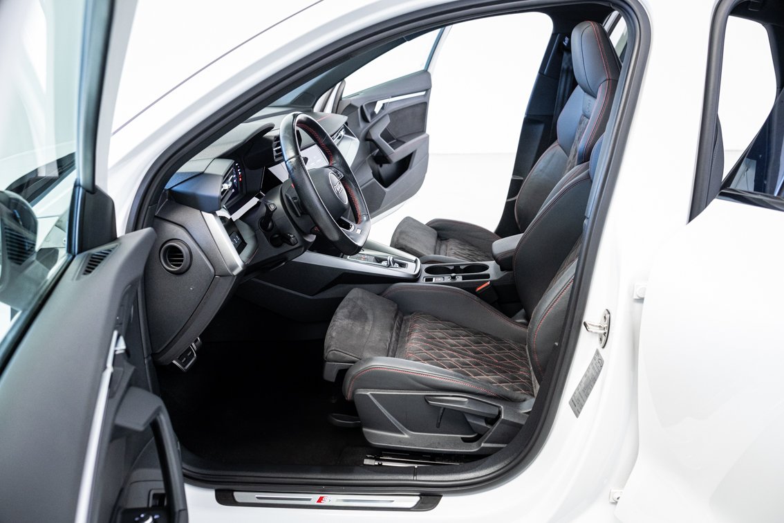 AUDI A3 Sedán BLACK LINE 35 TDI S TRONIC 150 CV