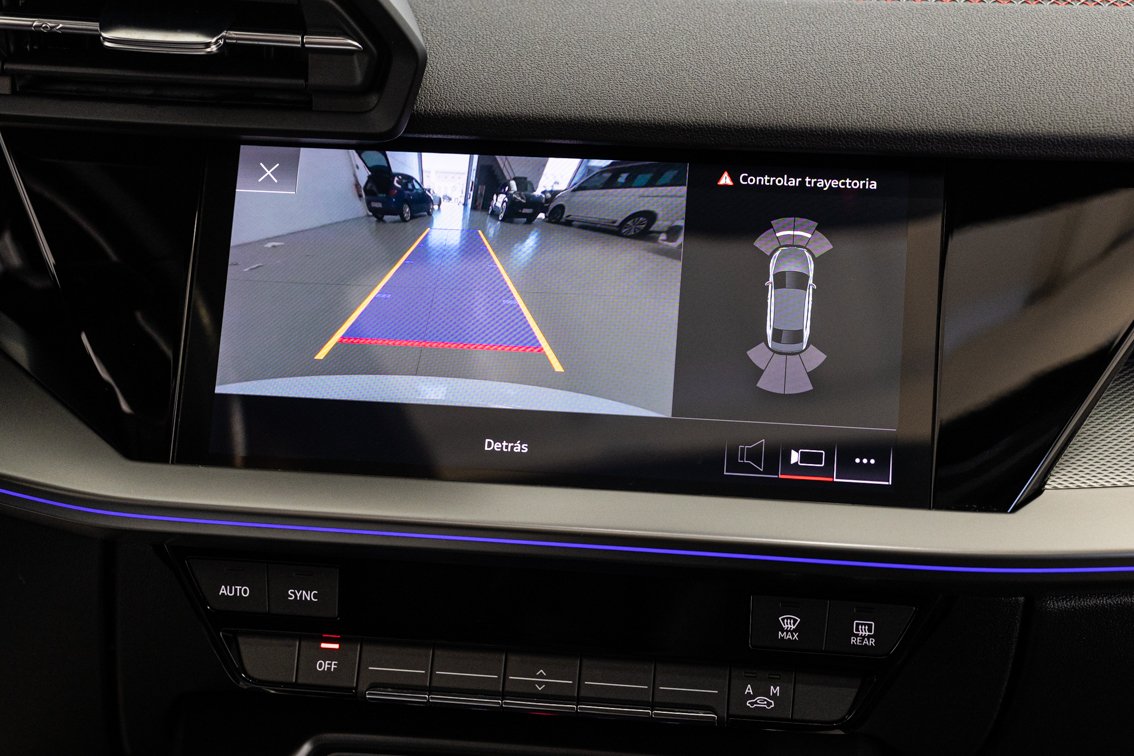 AUDI A3 Sedán BLACK LINE 35 TDI S TRONIC 150 CV