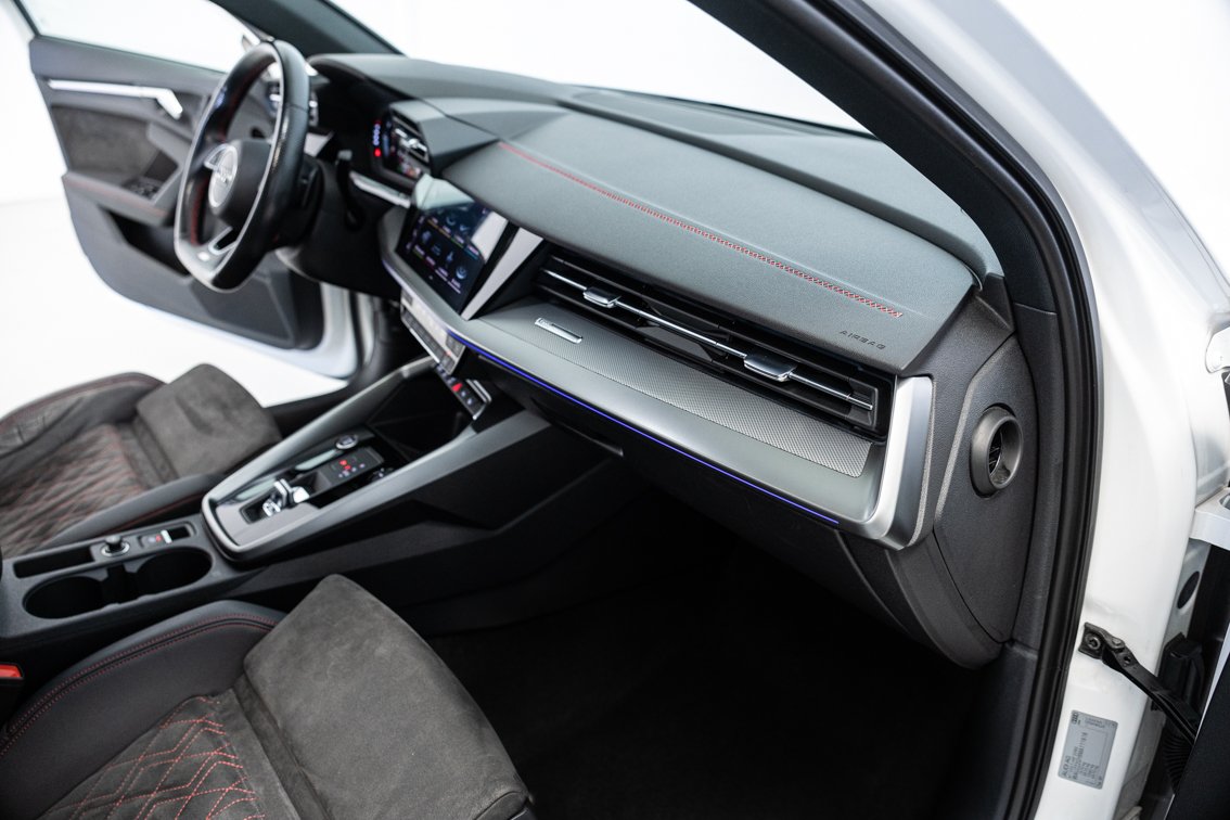 AUDI A3 Sedán BLACK LINE 35 TDI S TRONIC 150 CV