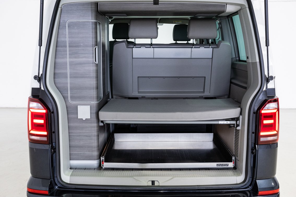 VOLKSWAGEN CALIFORNIA OCEAN GREY BULLI 2.0 TDI DSG 150 CV