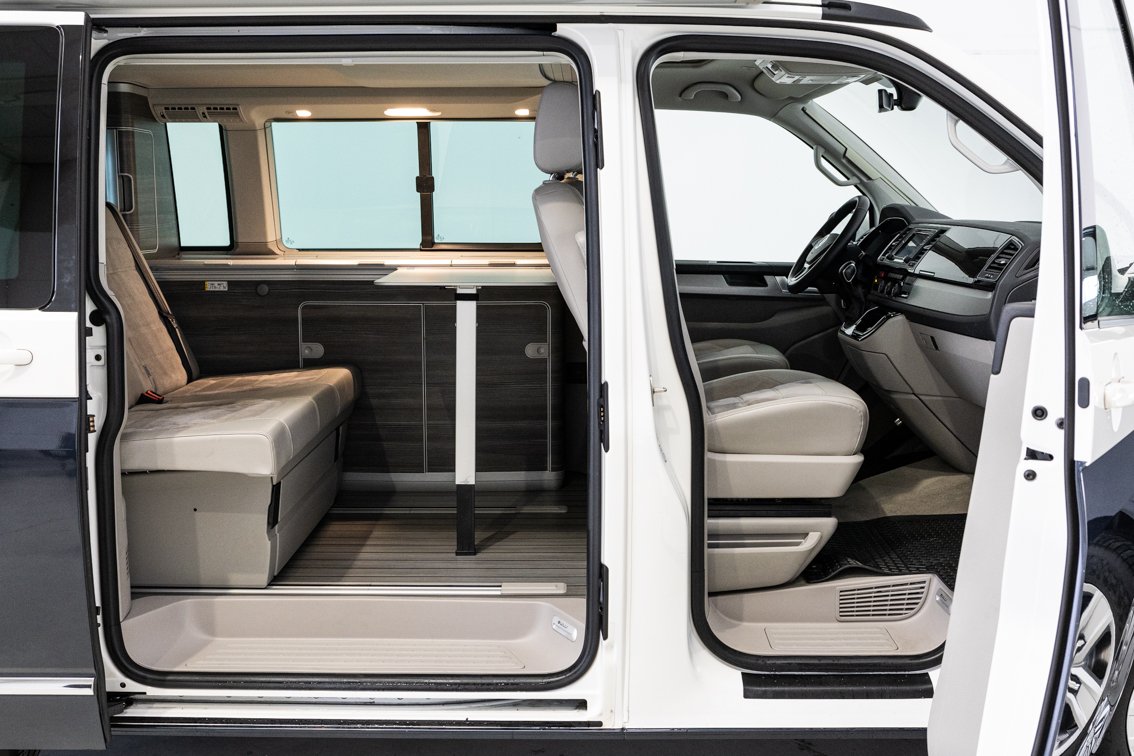 VOLKSWAGEN CALIFORNIA OCEAN GREY BULLI 2.0 TDI DSG 150 CV