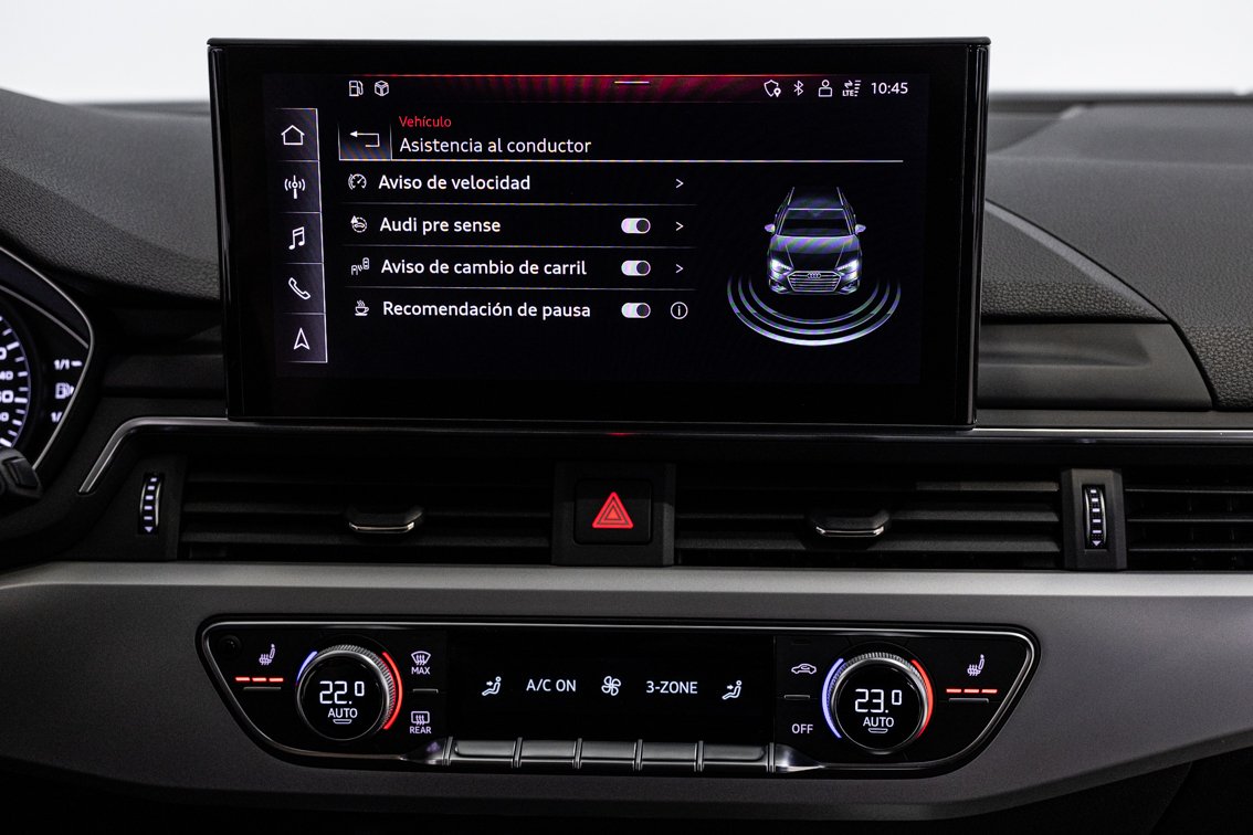 AUDI A4 Avant BLACK LINE 35 TDI S TRONIC 163 CV