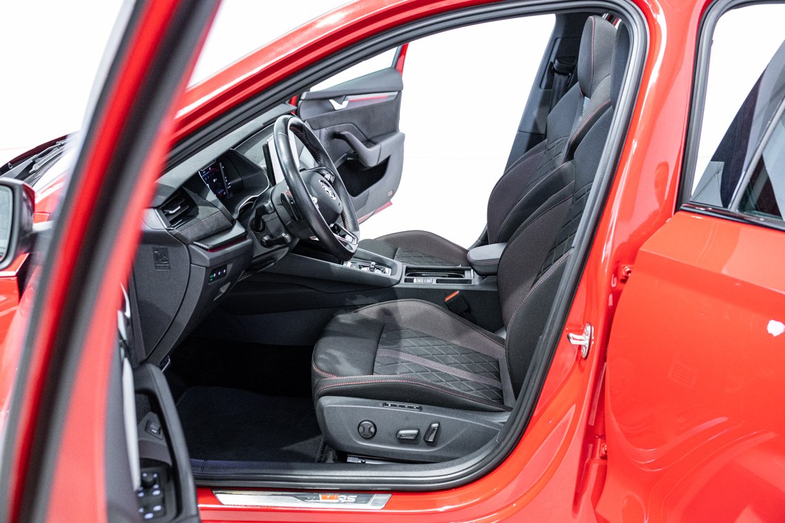 SKODA OCTAVIA COMBI RS 2.0 TDI DSG 200 CV