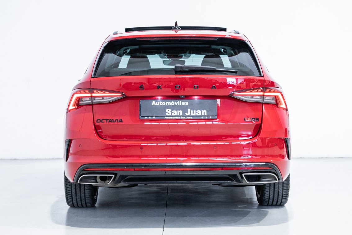 SKODA OCTAVIA COMBI RS 2.0 TDI DSG 200 CV