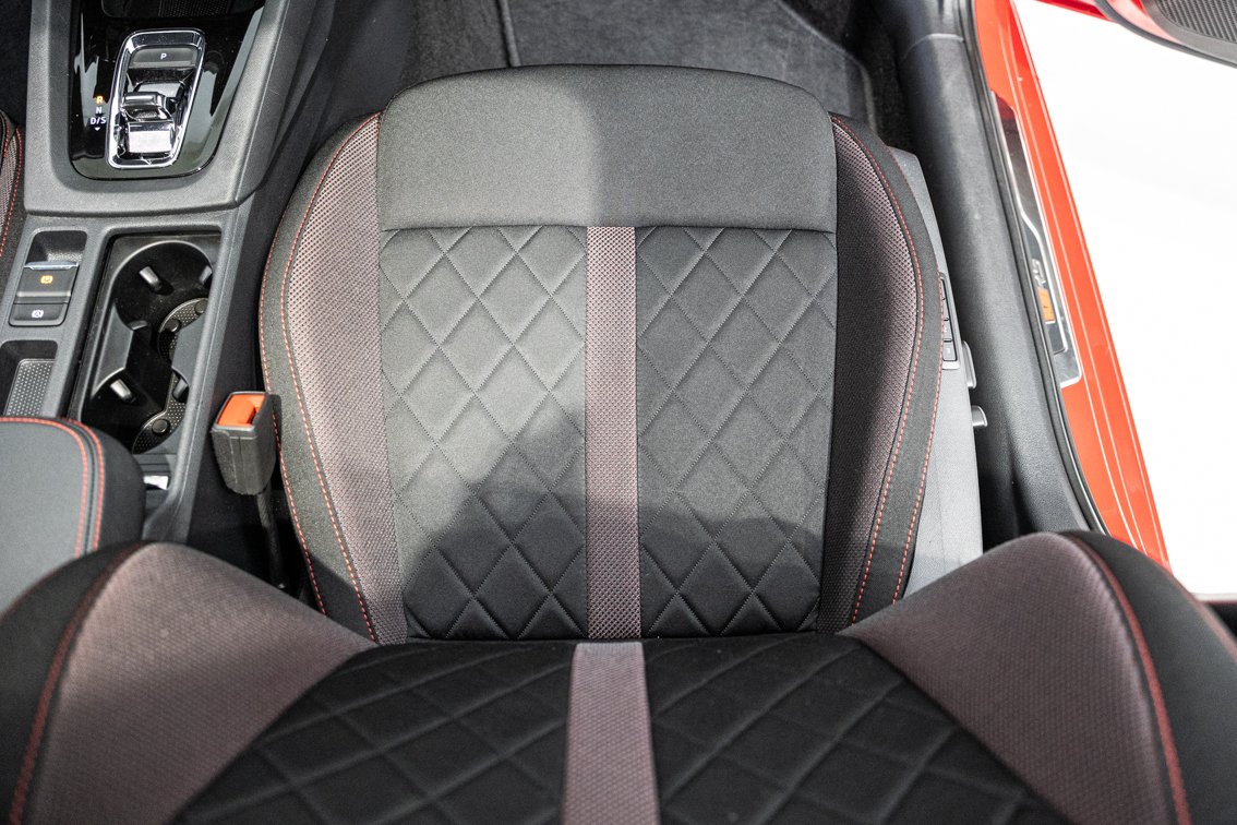 SKODA OCTAVIA COMBI RS 2.0 TDI DSG 200 CV