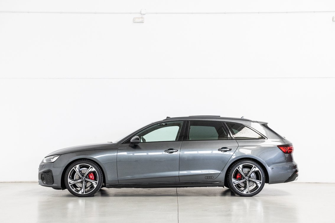 AUDI A4 Avant BLACK LINE 35 TDI S TRONIC 163 CV